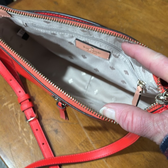 EUC Kate Spade Bright Red Adel Medium Zip Top Crossbody Adjustable Strap - Picture 11 of 16